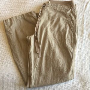 Women’s light weight tan pants